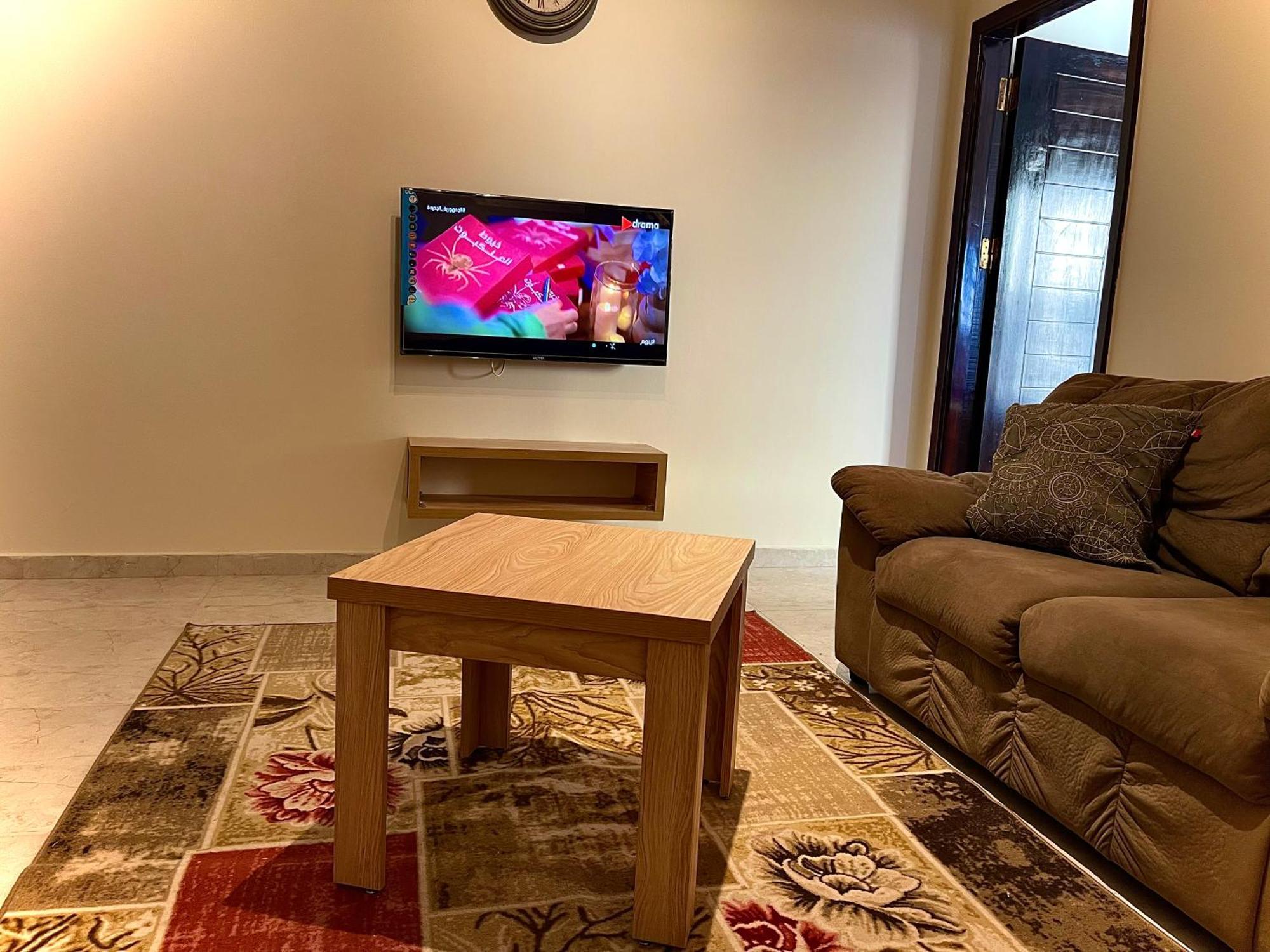 Entire Apartment$gorgeous Hideout& Cozzy Apartment
